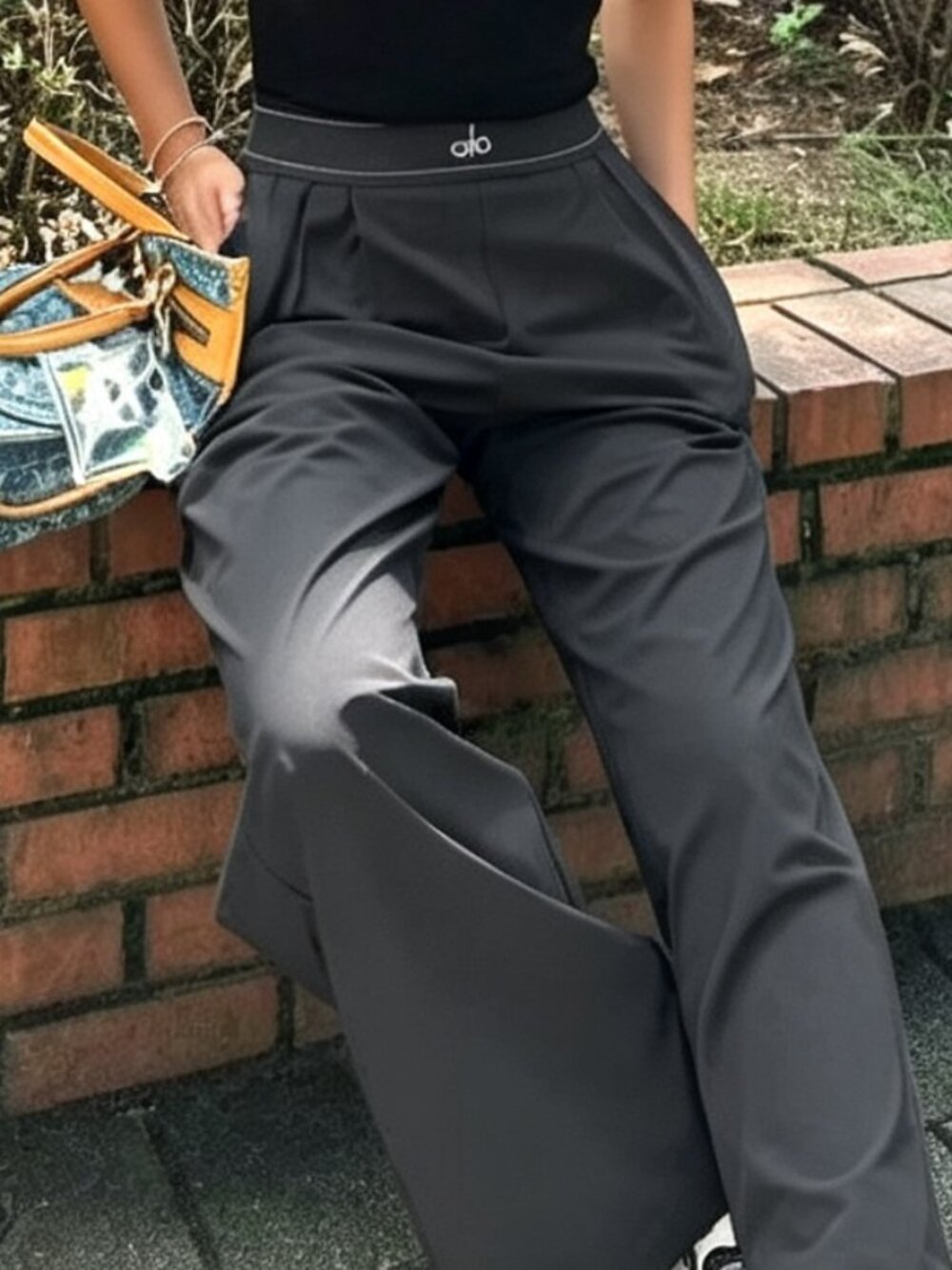 🥾ALO Yoga Suit Up Trouser Dark Grey (Regular)🧱 - Picture 7 of 8